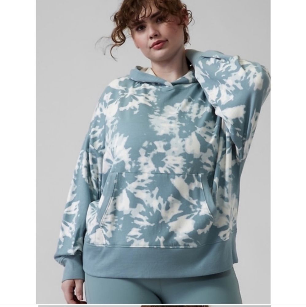 Athleta Balance Printed Tie Dye Hoodie Oversized  sz XL Blue Hooded EUC!
